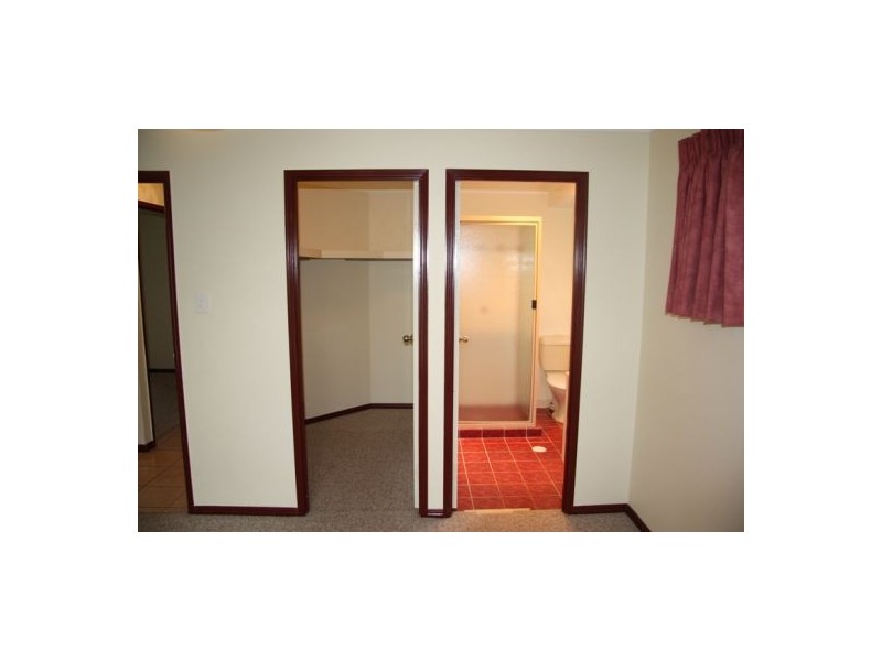 25 Piccadilly Drive, Southside QLD 4570