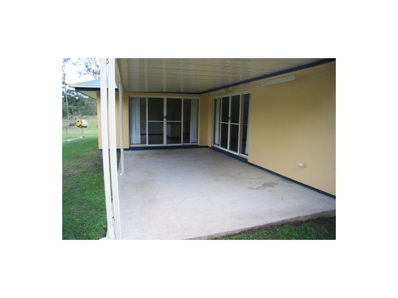 25 Piccadilly Drive, Southside QLD 4570