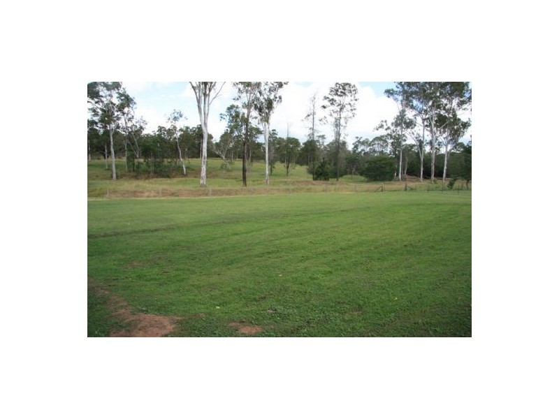 25 Piccadilly Drive, Southside QLD 4570