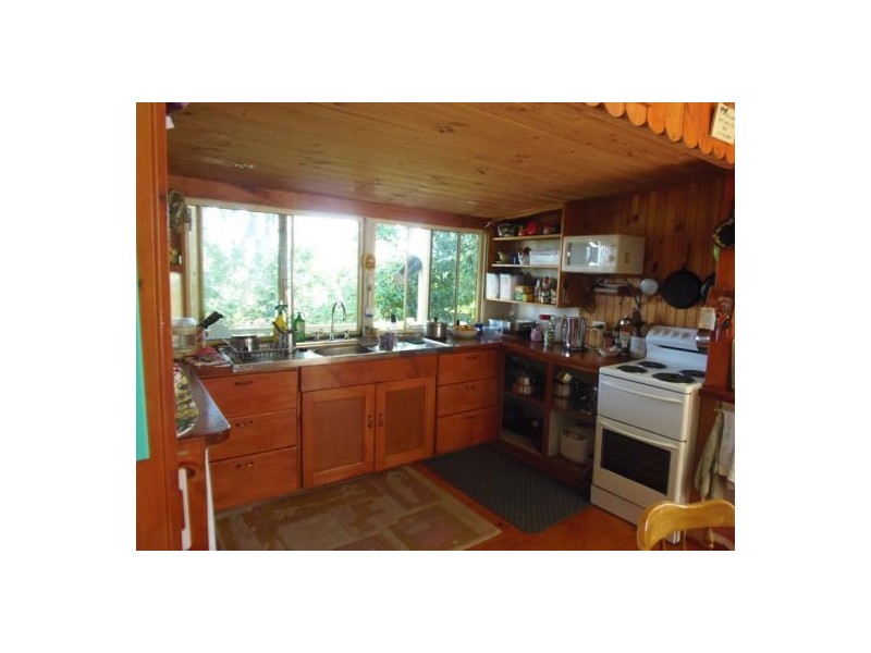 5 McAuliffe Road, Monkland QLD 4570