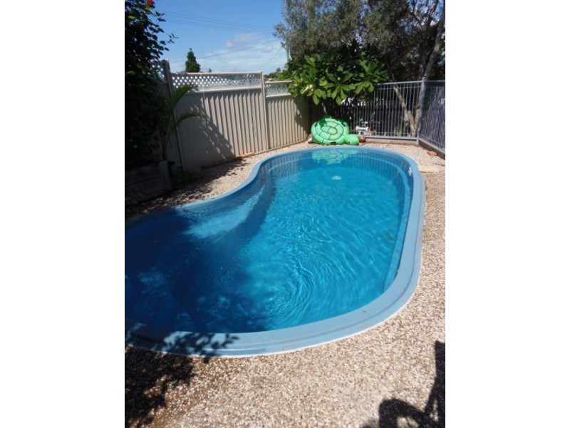 5 McAuliffe Road, Monkland QLD 4570