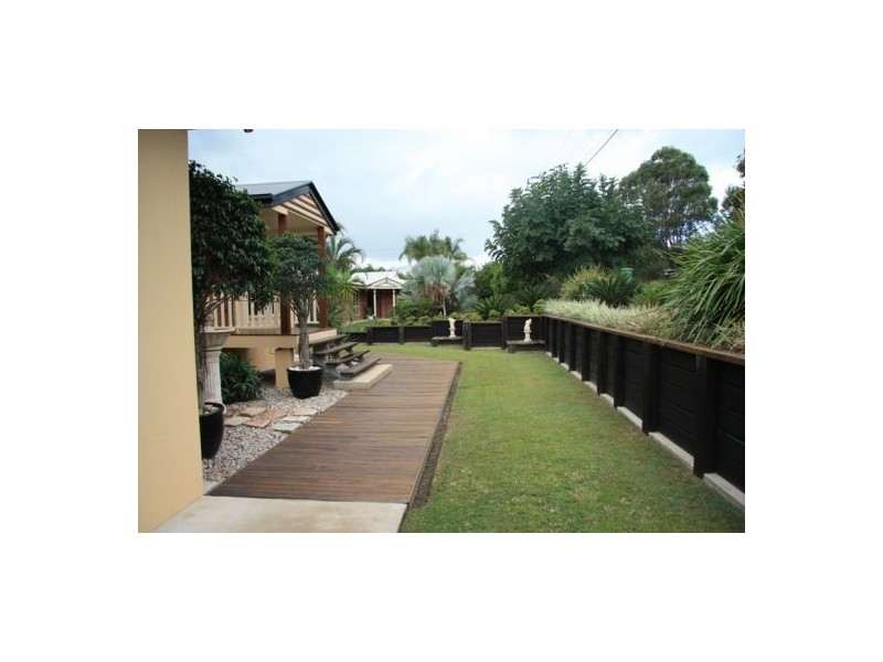 154 Groundwater Road, Southside QLD 4570