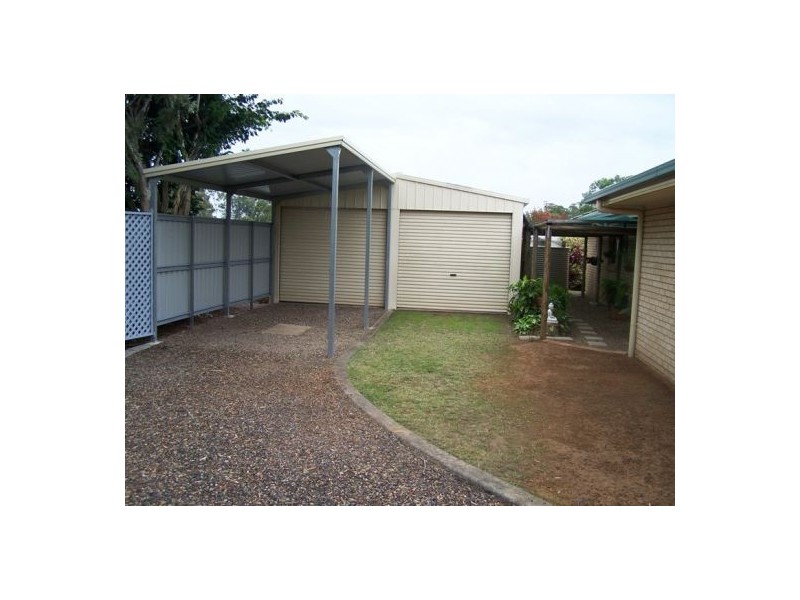 6 Deakin Court, Southside QLD 4570