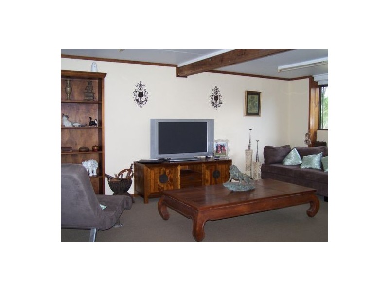 26 Hillview Road, Cedar Pocket QLD 4570