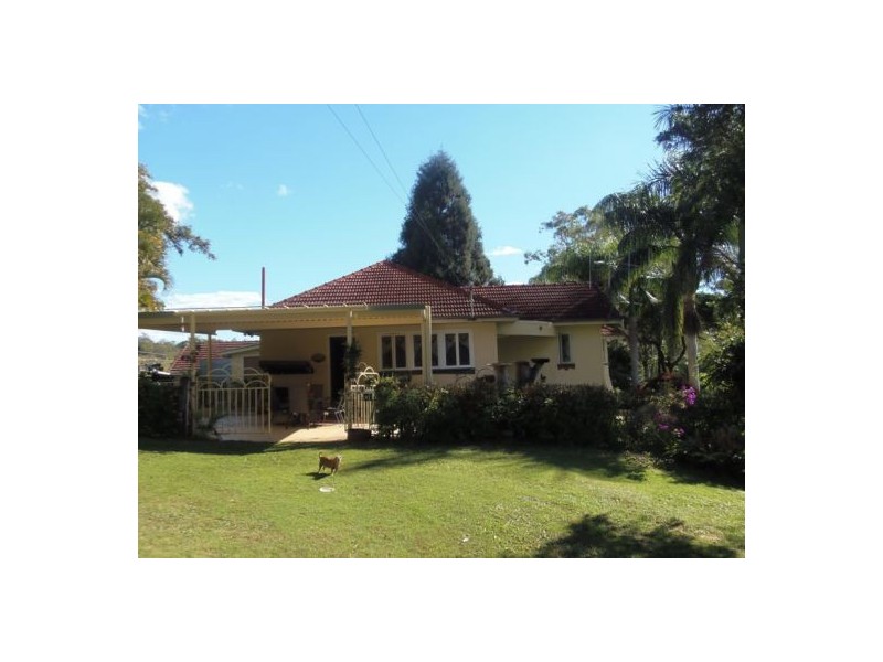 845 Bruce Highway, Chatsworth QLD 4570