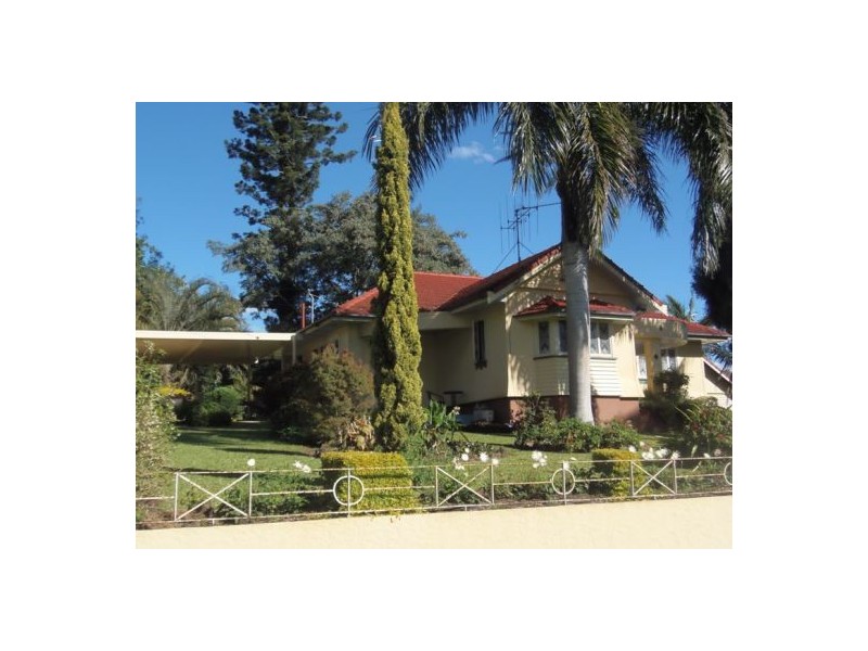 845 Bruce Highway, Chatsworth QLD 4570