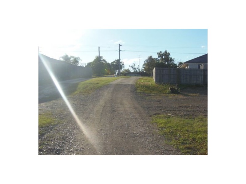 31 Barton Road, Victory Heights QLD 4570