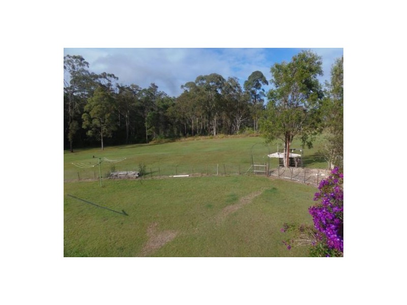 30 Gum Tree Road, Araluen QLD 4570