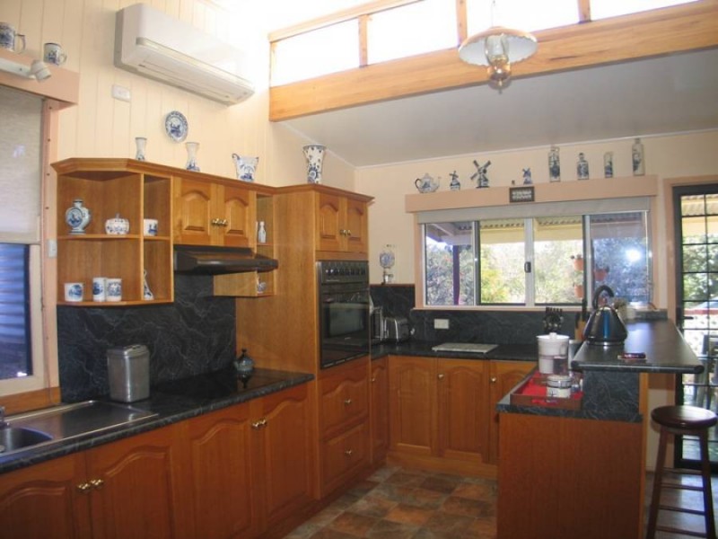 59 Gore Street, Murgon QLD 4605