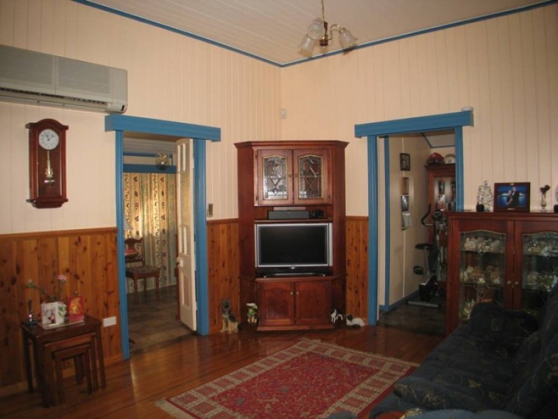 59 Gore Street, Murgon QLD 4605