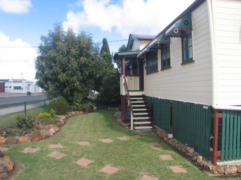 59 Gore Street, Murgon QLD 4605