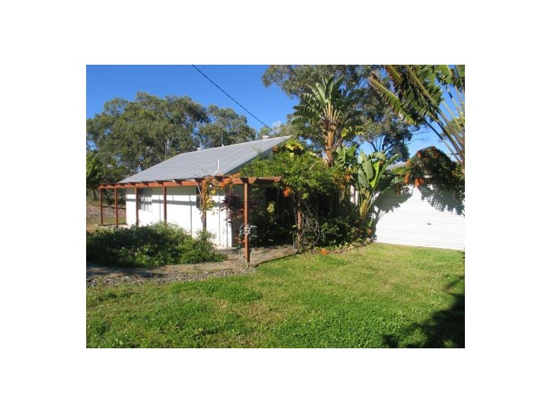 86 Bayside Road, Cooloola Cove QLD 4580