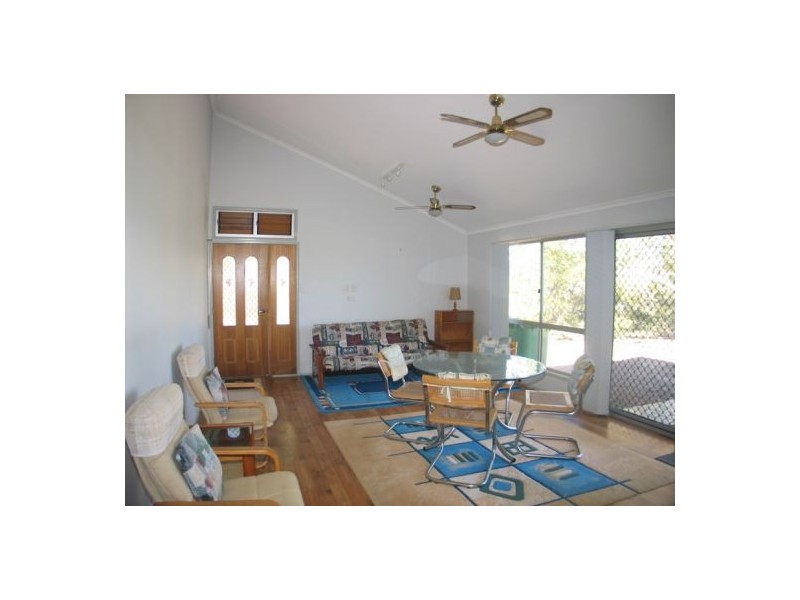 86 Bayside Road, Cooloola Cove QLD 4580