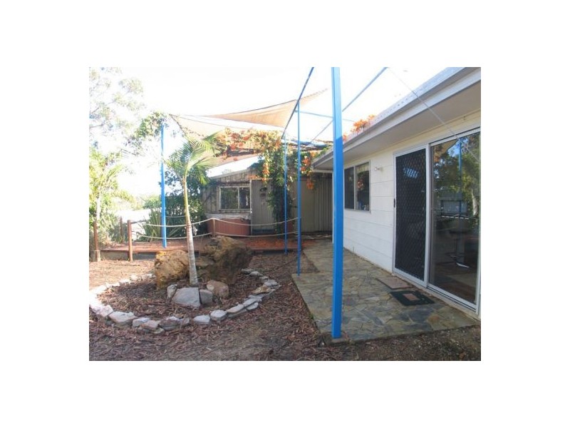 86 Bayside Road, Cooloola Cove QLD 4580