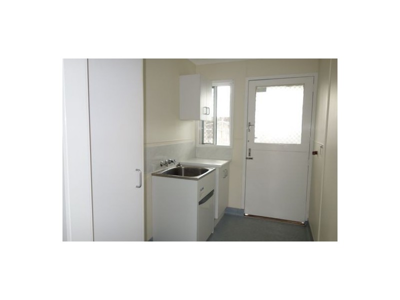 11 Neil Street, Southside QLD 4570