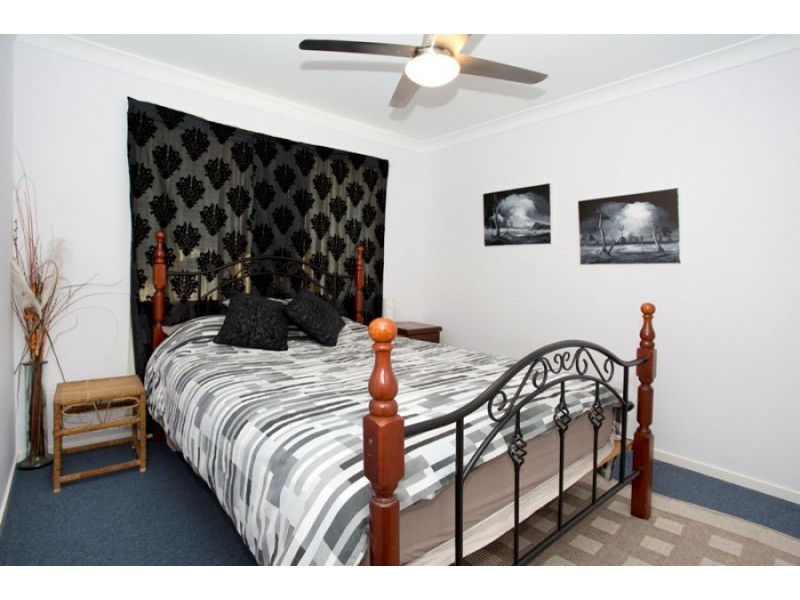 12 Managers Court, Jones Hill QLD 4570