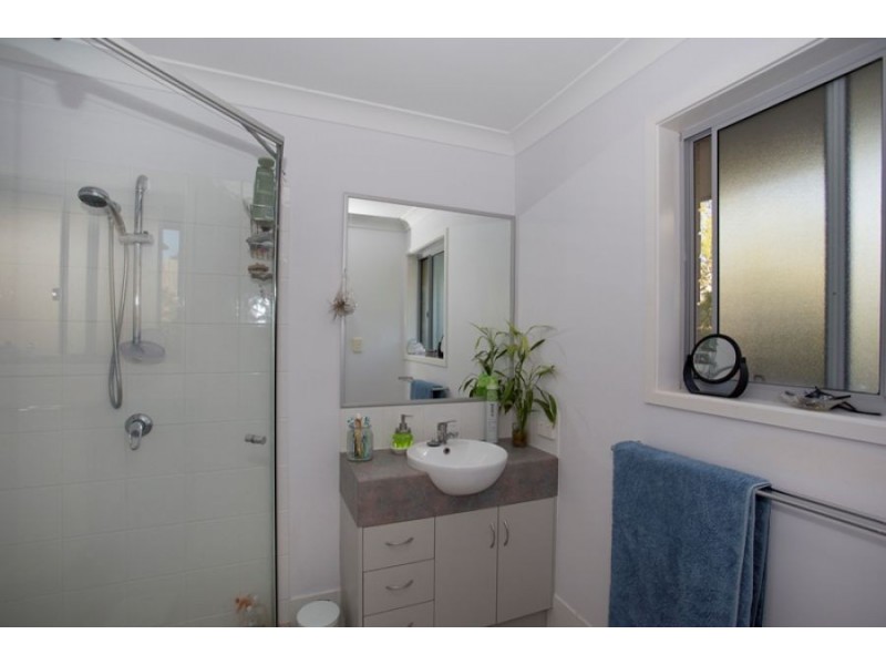 12 Managers Court, Jones Hill QLD 4570