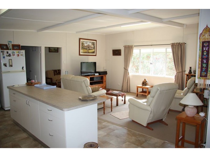 131 Hartwig Road, Mothar Mountain QLD 4570