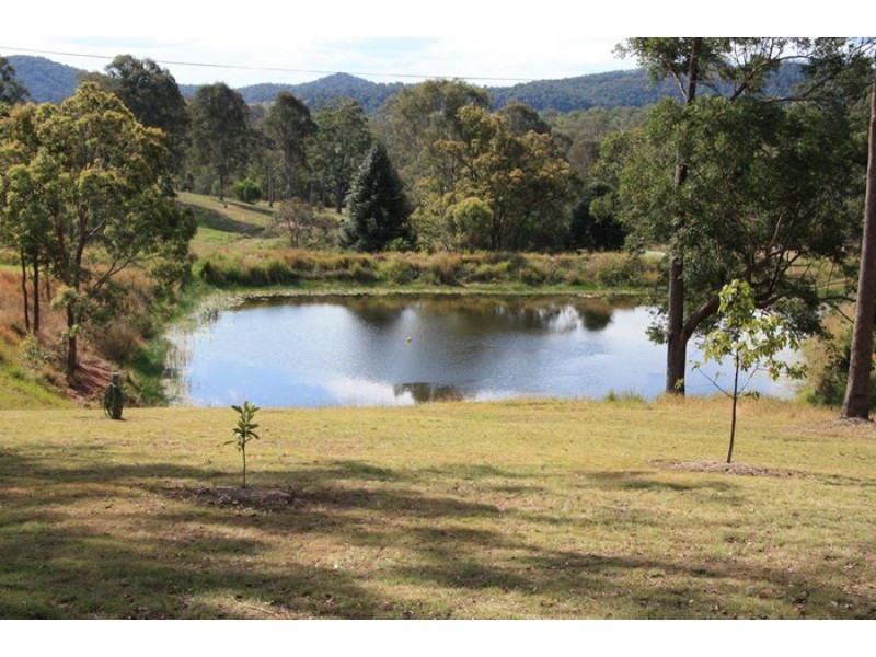 131 Hartwig Road, Mothar Mountain QLD 4570