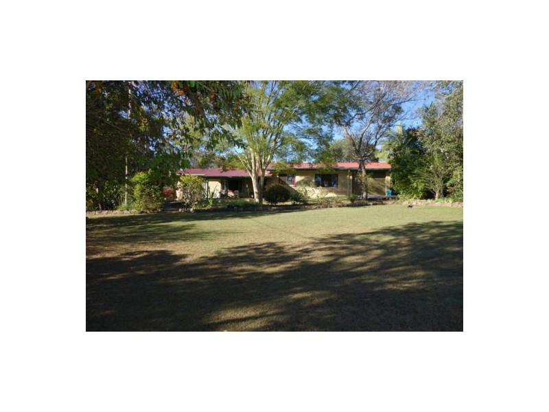 3 Daphne Street, Southside QLD 4570