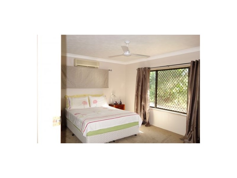 3 Daphne Street, Southside QLD 4570