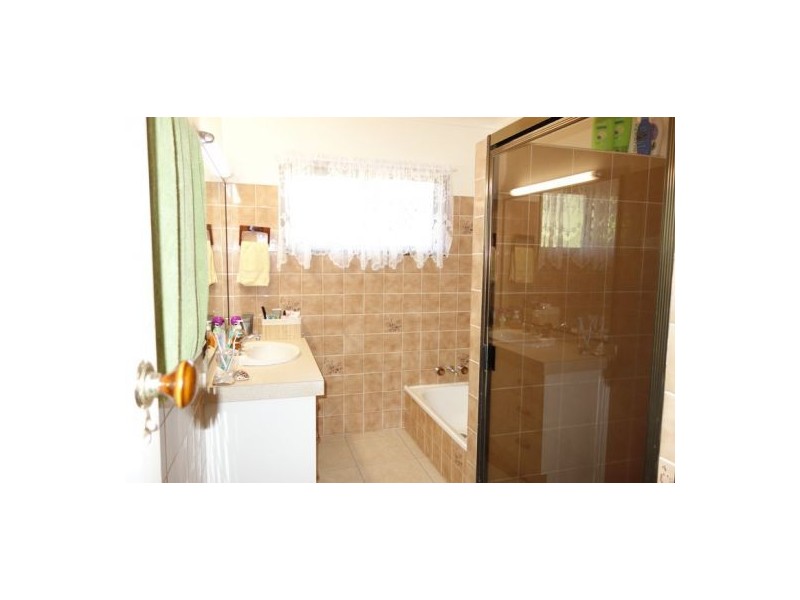 3 Daphne Street, Southside QLD 4570