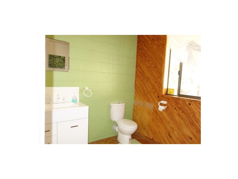 3 Daphne Street, Southside QLD 4570