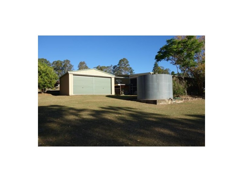 3 Daphne Street, Southside QLD 4570