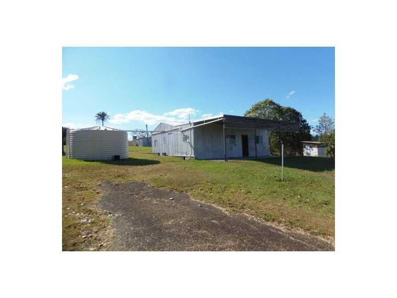 676 Bruce Highway, Chatsworth QLD 4570