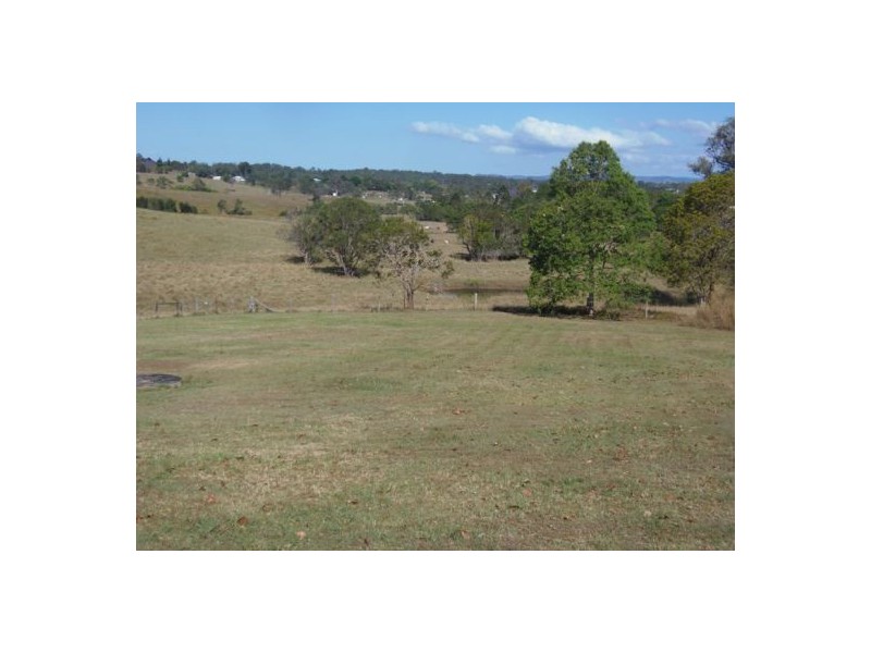 676 Bruce Highway, Chatsworth QLD 4570