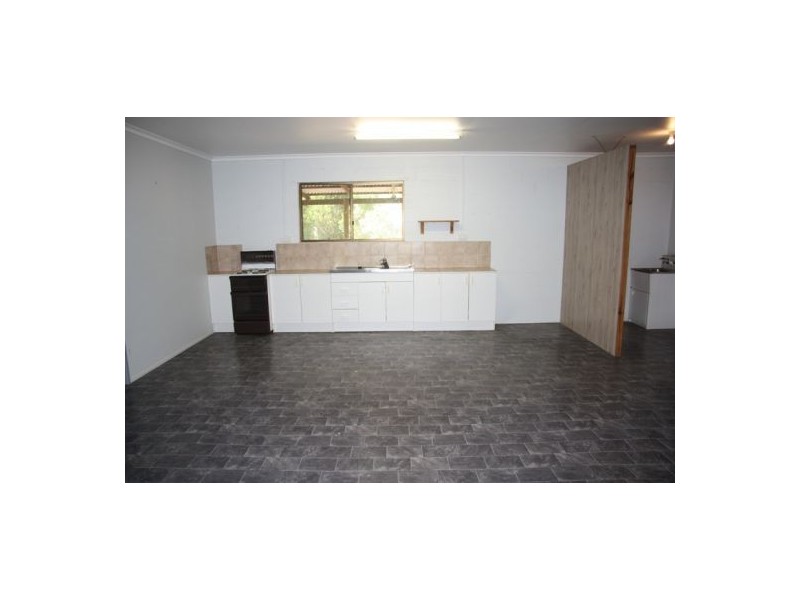 Goomboorian QLD 4570