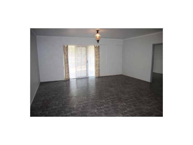 Goomboorian QLD 4570