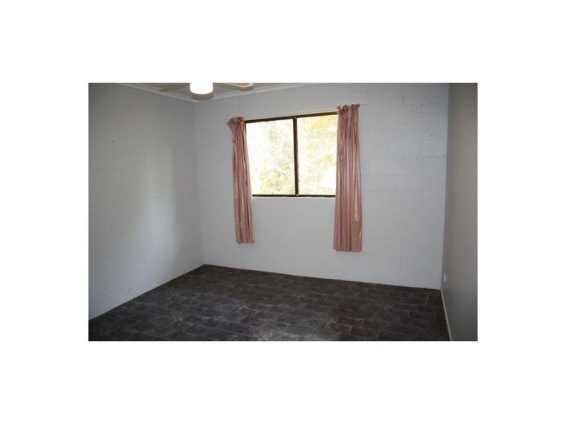 Goomboorian QLD 4570