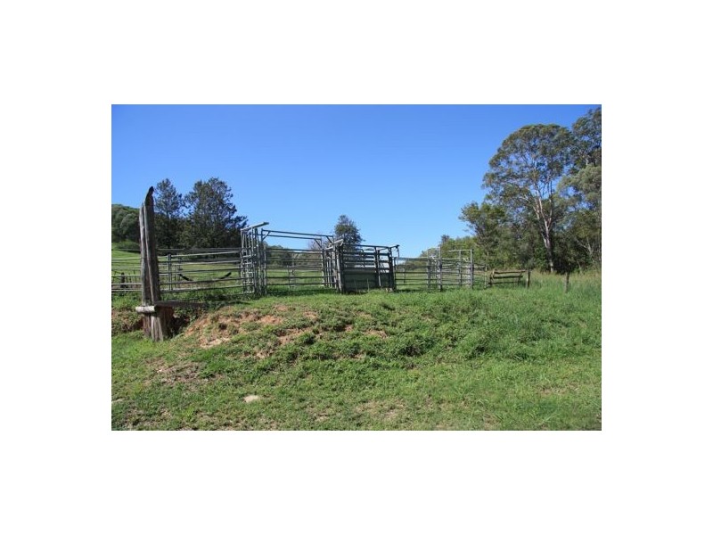 289 Ironstone Creek Road, Tuchekoi QLD 4570