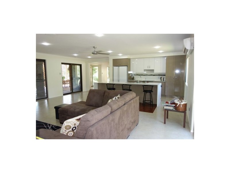 17 Larkin Road, Pie Creek QLD 4570
