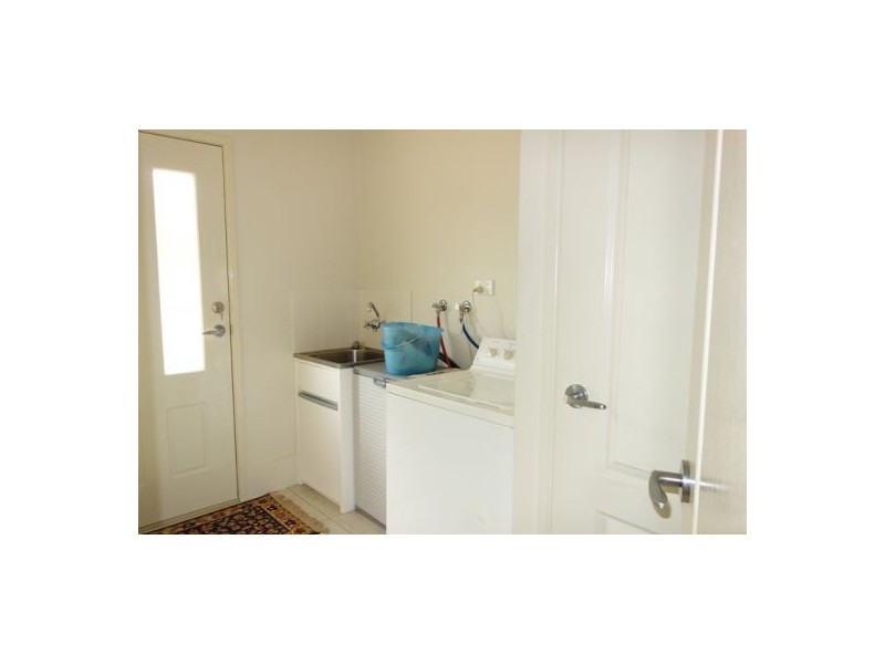 18 Bickle Road, Veteran QLD 4570