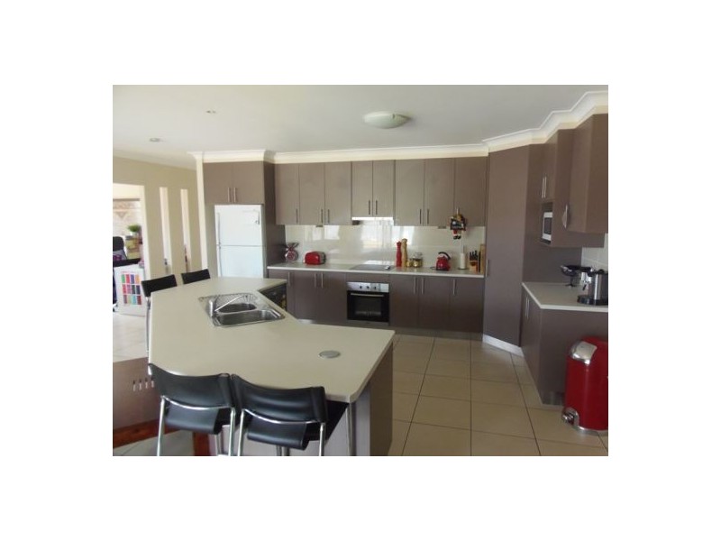 63 Gympie View Drive, Southside QLD 4570