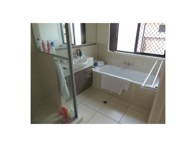 63 Gympie View Drive, Southside QLD 4570