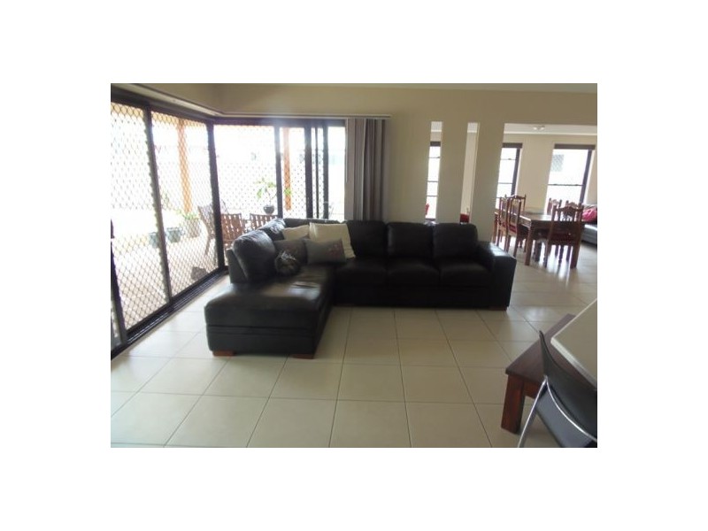 63 Gympie View Drive, Southside QLD 4570