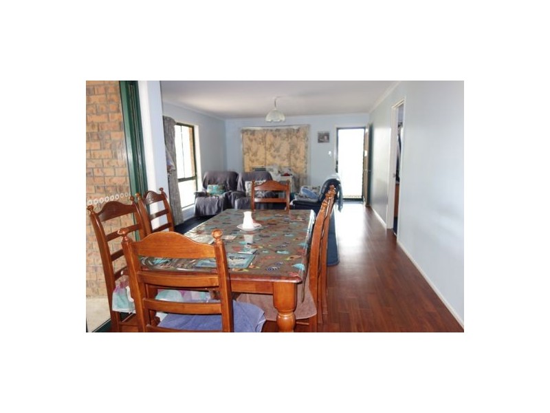 2 Benstead Court, Widgee QLD 4570