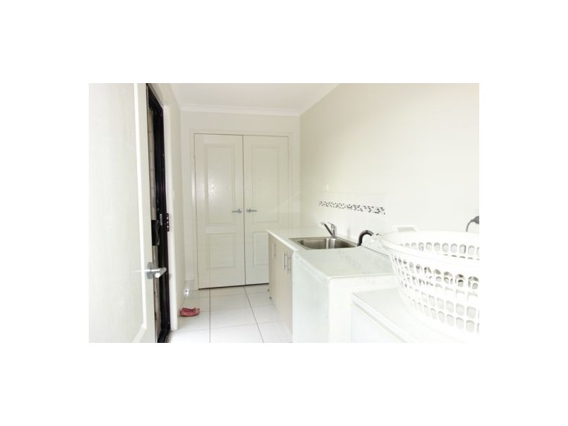 16 Ayrshire Court, Pie Creek QLD 4570