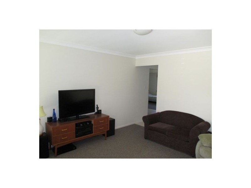 5a Vista Close, Southside QLD 4570