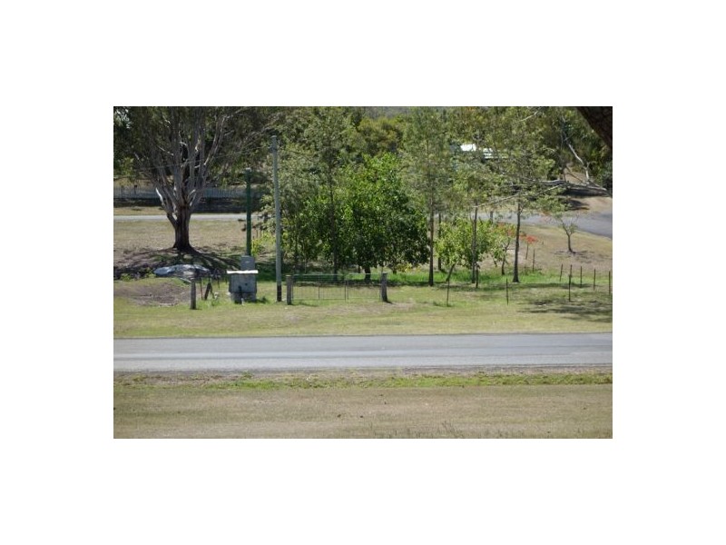 22 Booker Street, Woolooga QLD 4570