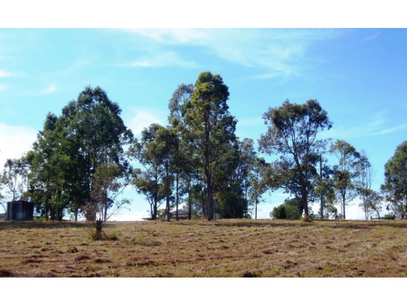 41-43 Mcintosh Creek Road, Jones Hill QLD 4570