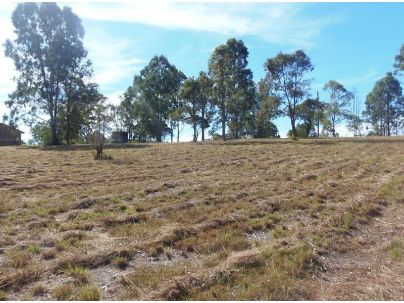 41-43 Mcintosh Creek Road, Jones Hill QLD 4570