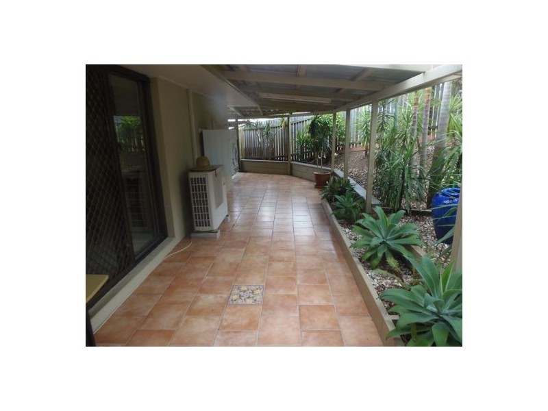 100 Stumm Road, Southside QLD 4570