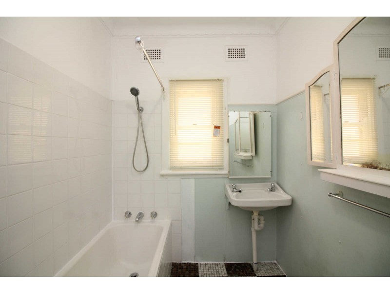 235 Fowler Road, Guildford NSW 2161