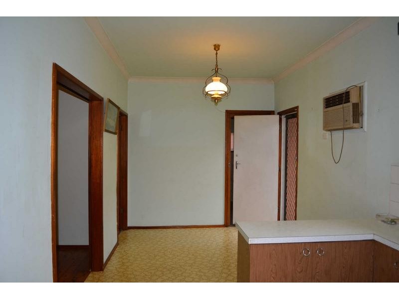 16 LOUGH AVENUE, Guildford NSW 2161