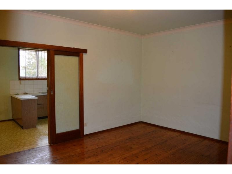 16 LOUGH AVENUE, Guildford NSW 2161