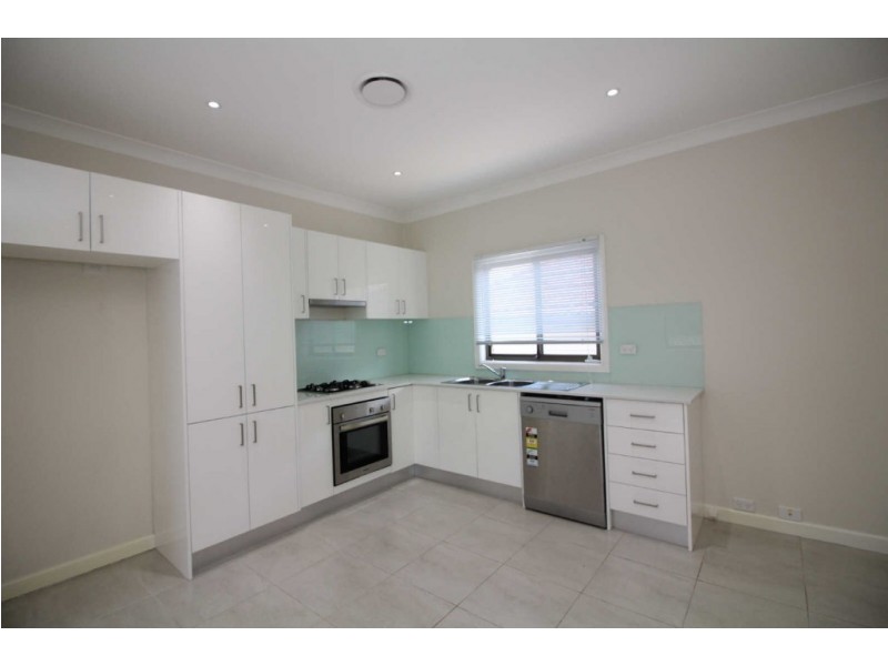 24 AVISFORD STREET, Fairfield NSW 2165